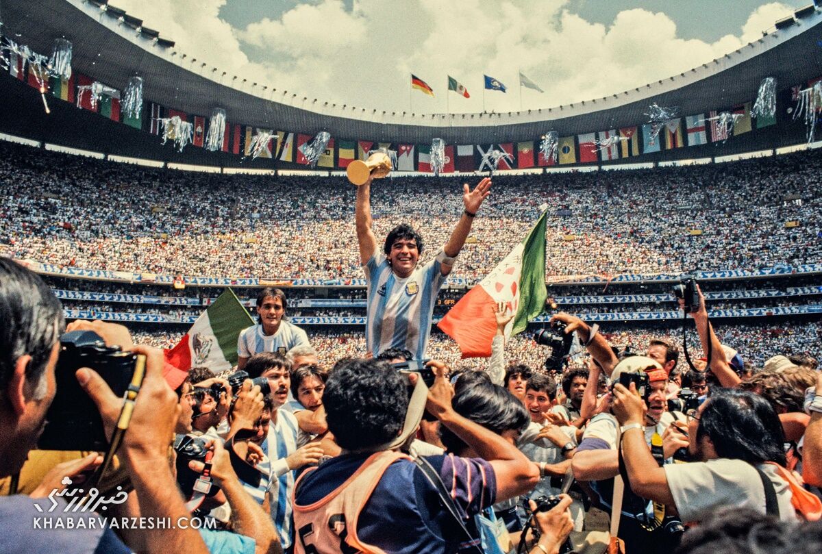 لیونل مسی آتش به مال خودش زد؛ پیراهن‌های جام‌جهانی فوق‌ستاره آرژانتینی در حراجی/ پیراهن «دست‌خدا» دیگو مارادونا با چه قیمتی به فروش رفت؟