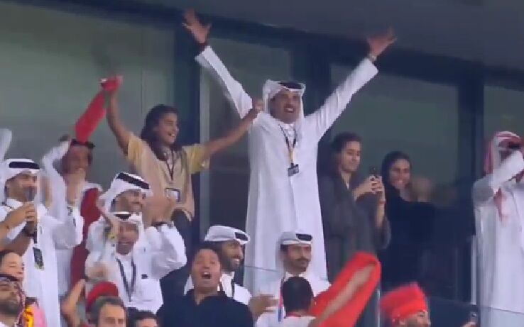 ویدیو| خوشحالی امیر قطر با پرچم مراکش بعد از شکست اسپانیا