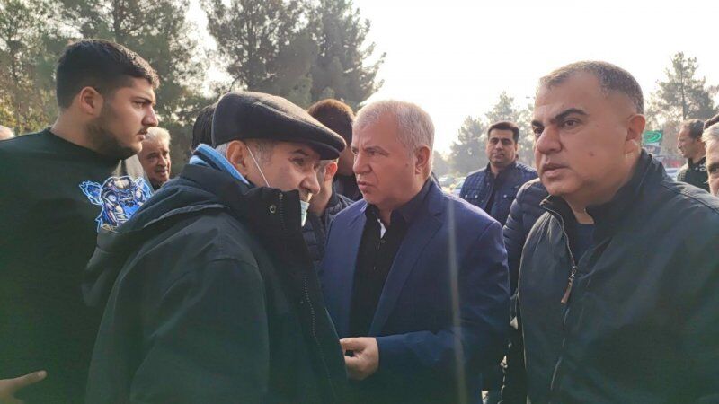 عکس| ستارههای فوتبال ایران در مراسم خاکسپاری پروین