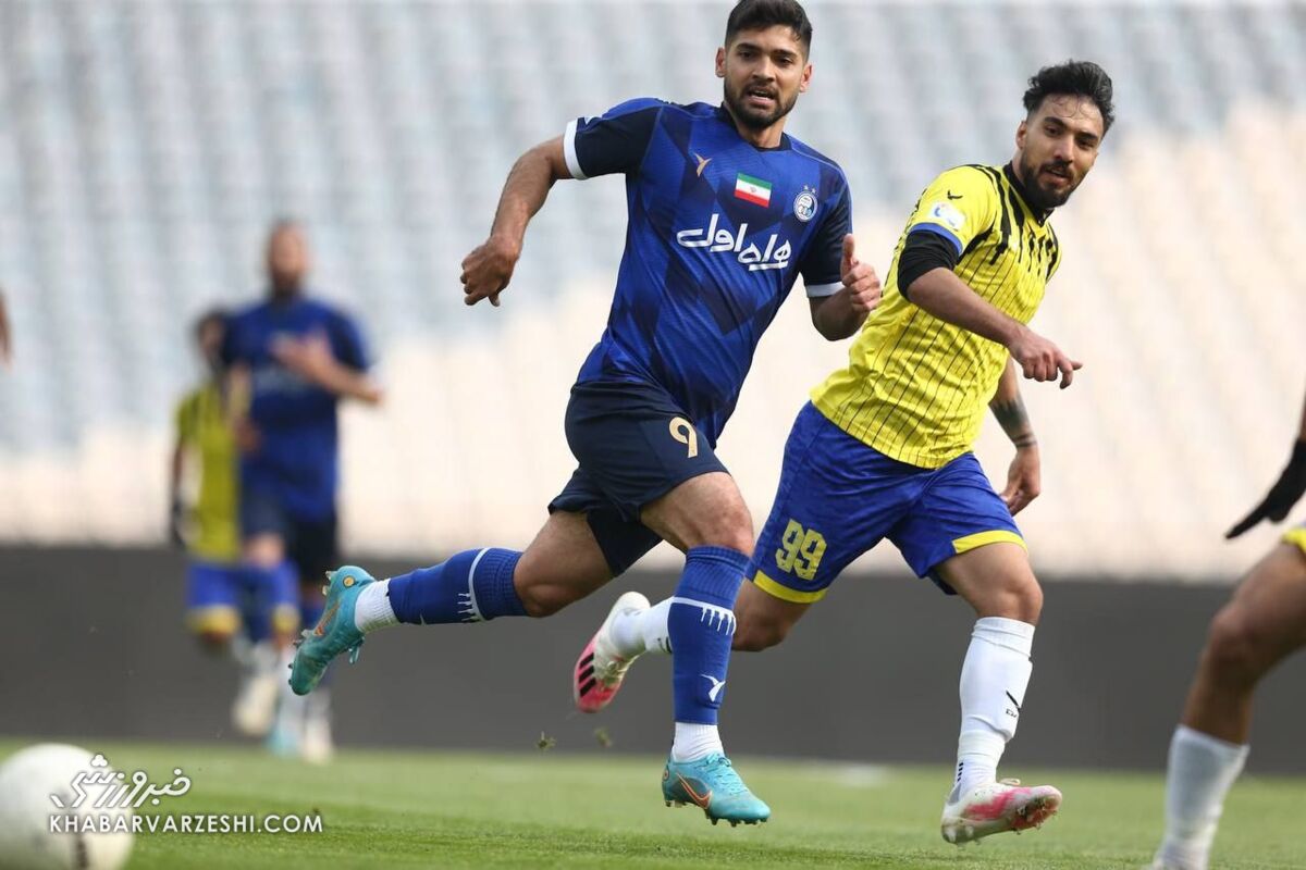 سرمربی استقلال را ناراحت کردند!/ مشکل جدید آبیها در آستانه دربی