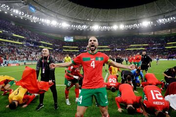 عکس| زیباترین قاب جام جهانی ثبت شد/ بازیکن مراکشی پیروزی را متفاوت جشن گرفت