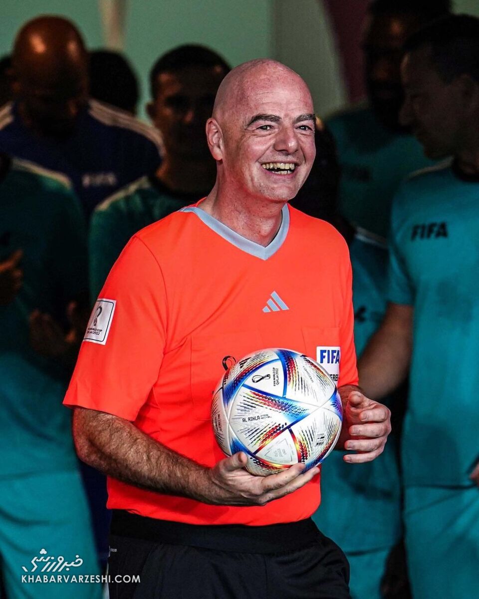 تصاویر| تقابل ستارهها فوتبال در قطر با قضاوت یک داور جنجالی/ جای خالی دایی و مهدویکیا حس شد