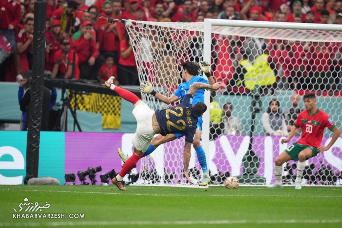 فریم به فریم با گل تئو هرناندس از قاب دوربین عکاس خبرورزشی/ مدافعها همیشه برای فرانسه خوش شانسی میآورند!