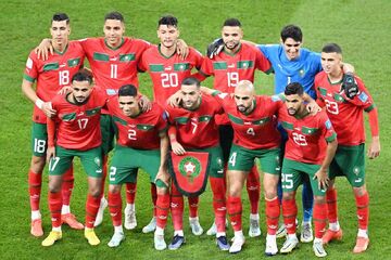 رکورد گلر افسانه‌ای در جهان عرب شکسته شد/ تاریخ‌سازی ۲ ستاره مراکش در نیمه نهایی جام جهانی
