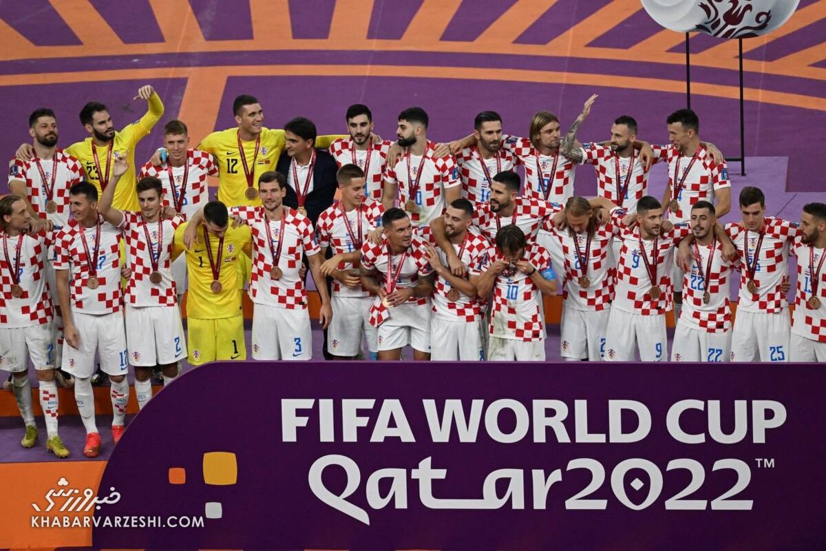تصاویر| هجوم فرزندان بازیکنان کرواسی به زمین فوتبال/ فریم به فریم با به یادماندنیترین قاب نیمه نهایی جام جهانی ۲۰۲۲ قطر