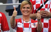 آوازخوانی عاشقانه رئیس جمهور کرواسی برای تیم ملی کشورش