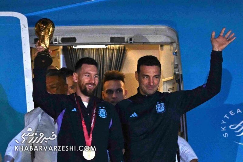 تصاویر| مسی با جام قهرمانی وارد آرژانتین شد/ استقبال باشکوه از آلبیسلسته