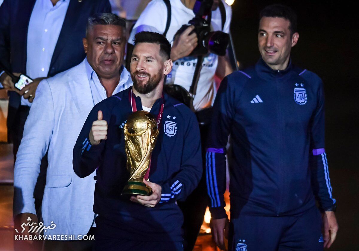عکس| کادوی لاکچری مسی برای بازیکنان تیم ملی/ آرژانتینی‌ها طلاباران شدند!