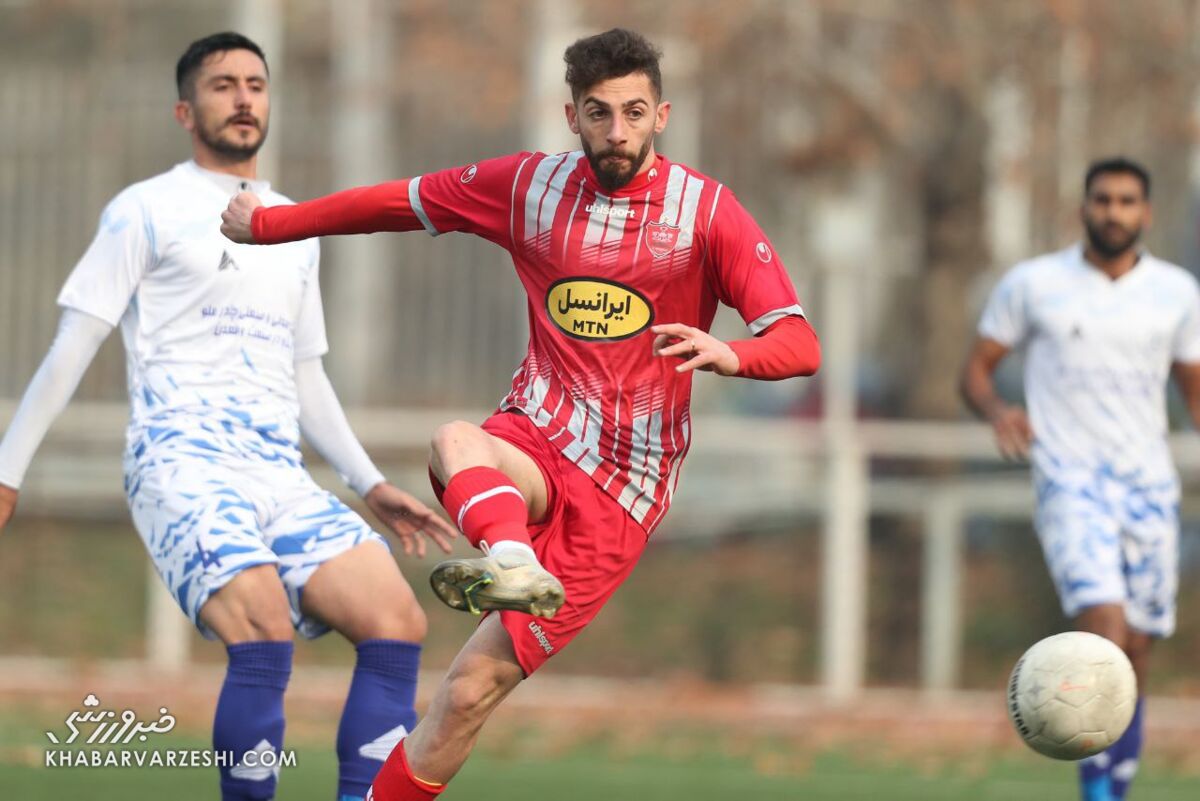 شرط پرسپولیس برای قرض دادن ستاره خط حملهاش/ به این تیمهای خاص او را نمیدهیم! مهدی عبدی