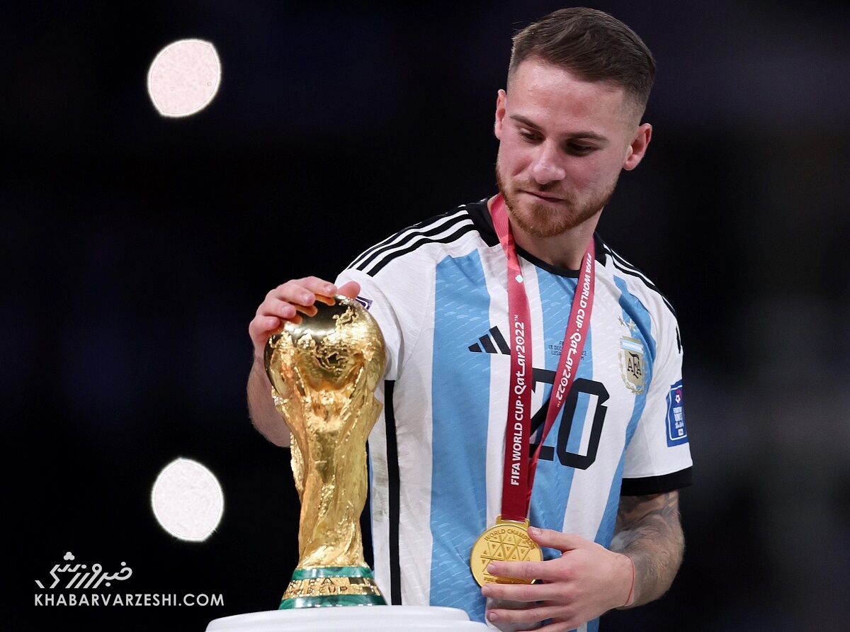 دلخراشترین صحنه هفته در جهان فوتبال/ بازیکنی که رقبا بیرحمانه میزنند! +عکس دلخراشترین صحنه هفته در جهان فوتبال/ بازیکنی که رقبا بیرحمانه میزنند! +عکس