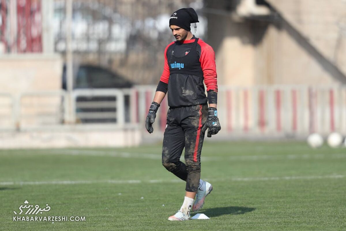 مخالفت گلمحمدی با جدایی گوهری از پرسپولیس/ یحیی گلر دومش را لازم دارد مخالفت گلمحمدی با جدایی گوهری از پرسپولیس/ یحیی گلر دومش را لازم دارد