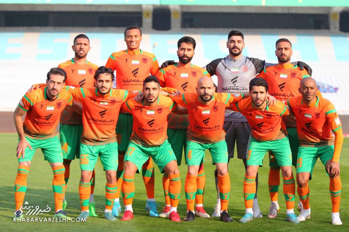استقلال ۲امتیاز مهم داد و به صدر رفت/ مسی ها به کمک پرسپولیس آمدند