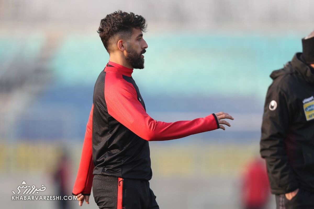 ۲ پیشنهاد رسمی برای بازیکن پرسپولیس/ اصرار برای جذب مدافع سرخها فرشاد فرجی