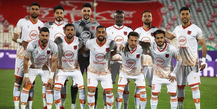 استقلال ۲امتیاز مهم داد و به صدر رفت/ مسی ها به کمک پرسپولیس آمدند