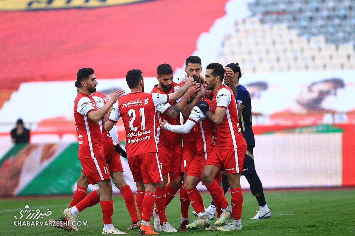 شادی گل محمد عمری در دیدار پرسپولیس و نساجی