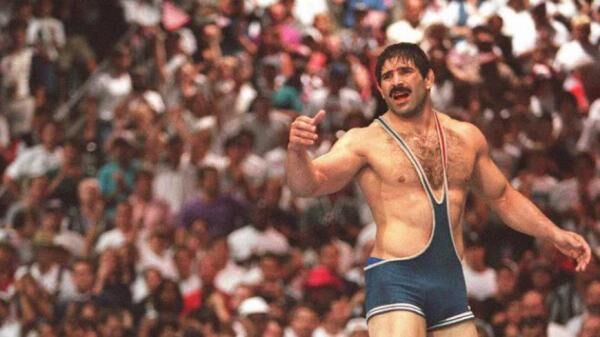 مصاحبه طوفانی عباس جدیدی علیه رسول خادم/ من نبودم کجا رنگ پیراهن تیم ملی و مدال را میدیدی؟/ از من برای برادران خادم و علیرضا حیدری پل ساختند!