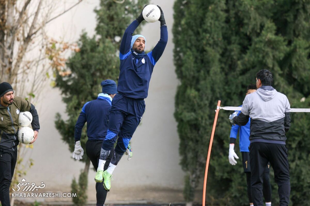 عکس| تمرینات کماندویی دروازهبانان استقلال