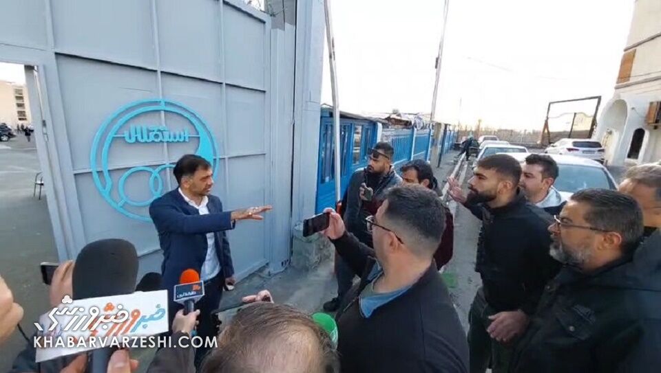 واکنش باشگاه استقلال به جذب سردار آزمون و قلیزاده/ ساپینتو و فتحاللهزاده به توافق نهایی رسیدند واکنش باشگاه استقلال به جذب سردار آزمون و قلیزاده/ ساپینتو و فتحاللهزاده به توافق نهایی رسیدند