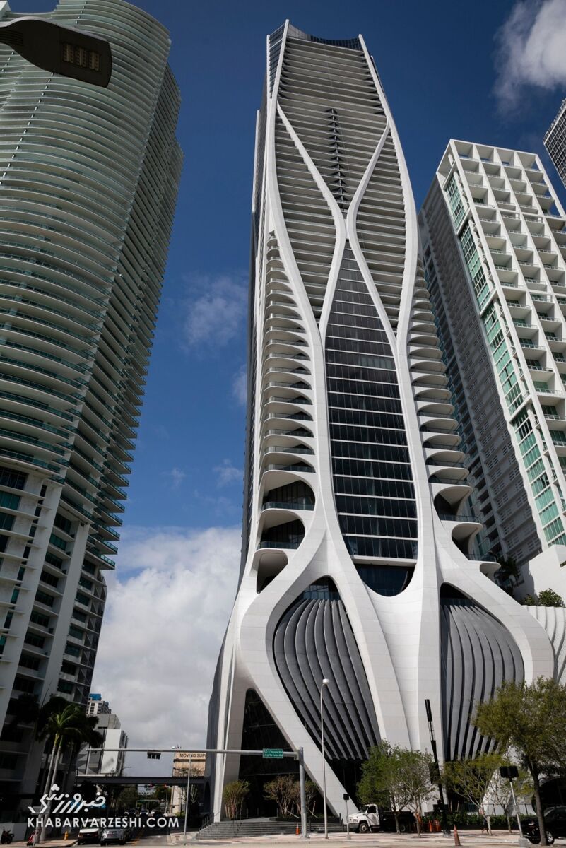 نگاهی به زندگی پر زرق و برق رومئو بکام/ از تعطیلات مجلل تا عکسهای مد، قرارداد با پوما و رابطهای که عکسهایش از اینستاگرام پاک شد!