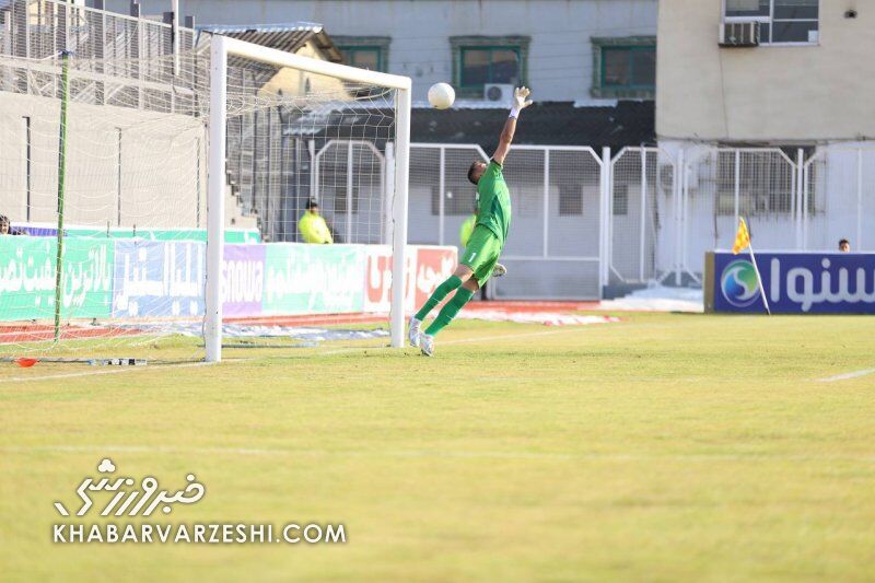 عکس| شلیک آرپیجی۷ نساجی به قلب شیرازیها