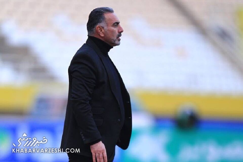 جمله طعنه آمیز سرمربی سابق استقلال/ جامعه ما خائنان را دوست دارد/ خوشحالم ۳ گل خوردیم! جمله طعنه آمیز سرمربی سابق استقلال/ جامعه ما خائنان را دوست دارد/ خوشحالم ۳ گل خوردیم!