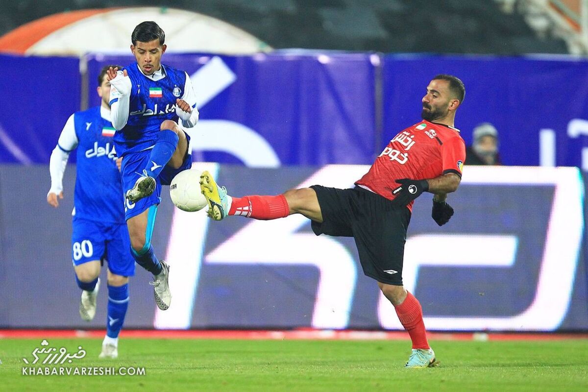 آقایان تراکتوری! داور با عکس پنالتی نمیگیرد/ آلوس با حمله به ساپینتو میخواست بازی را به جنجال بکشد/ استقلال برنده میشود اما قهرمانانه بازی نمیکند