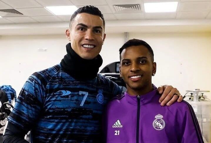 استرس شدید ستاره رئال مادرید از دیدن رونالدو/ CR7 رعشه به اندام ستاره جوان انداخت استرس شدید ستاره رئال مادرید از دیدن رونالدو/ CR7 رعشه به اندام ستاره جوان انداخت