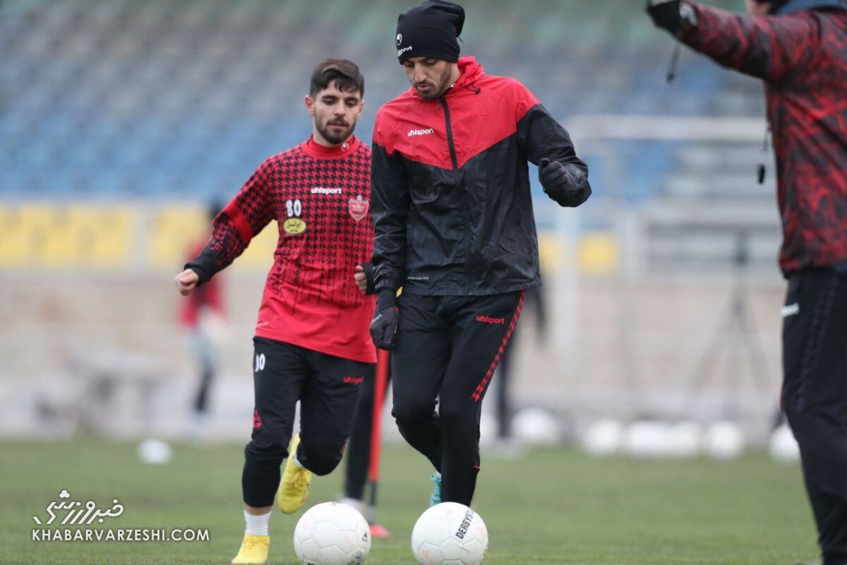 تمرین سنگین پرسپولیس در دمای زیر صفر تهران/ ۲ سرخپوش برنامه اختصاصی گرفتند
