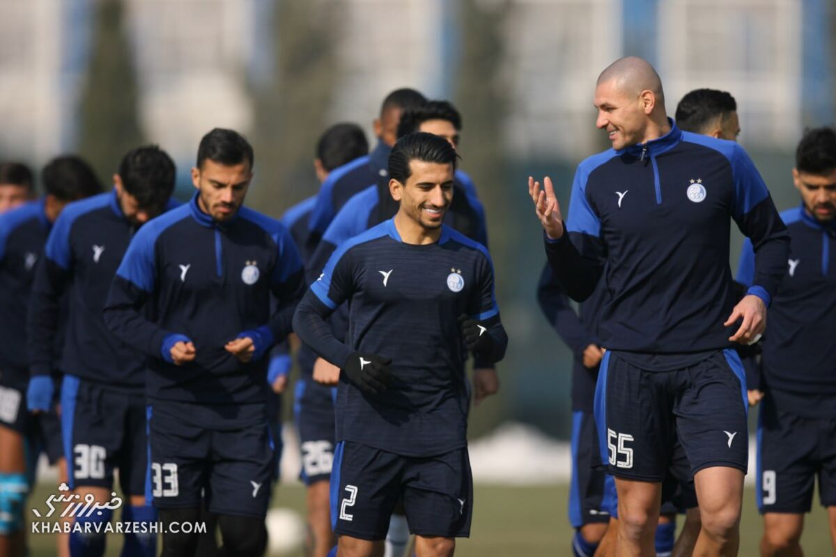 عکس | توصیه جالب خارجی استقلال به مدافع این تیم