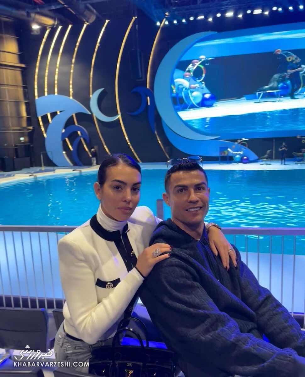 عکس| آخر هفته لاکچری جورجینا با رونالدو در عربستان/ کریستیانو خانوادهاش را به گردش برد