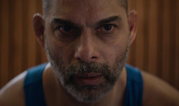 پیمان معادی در فیلم دشمن