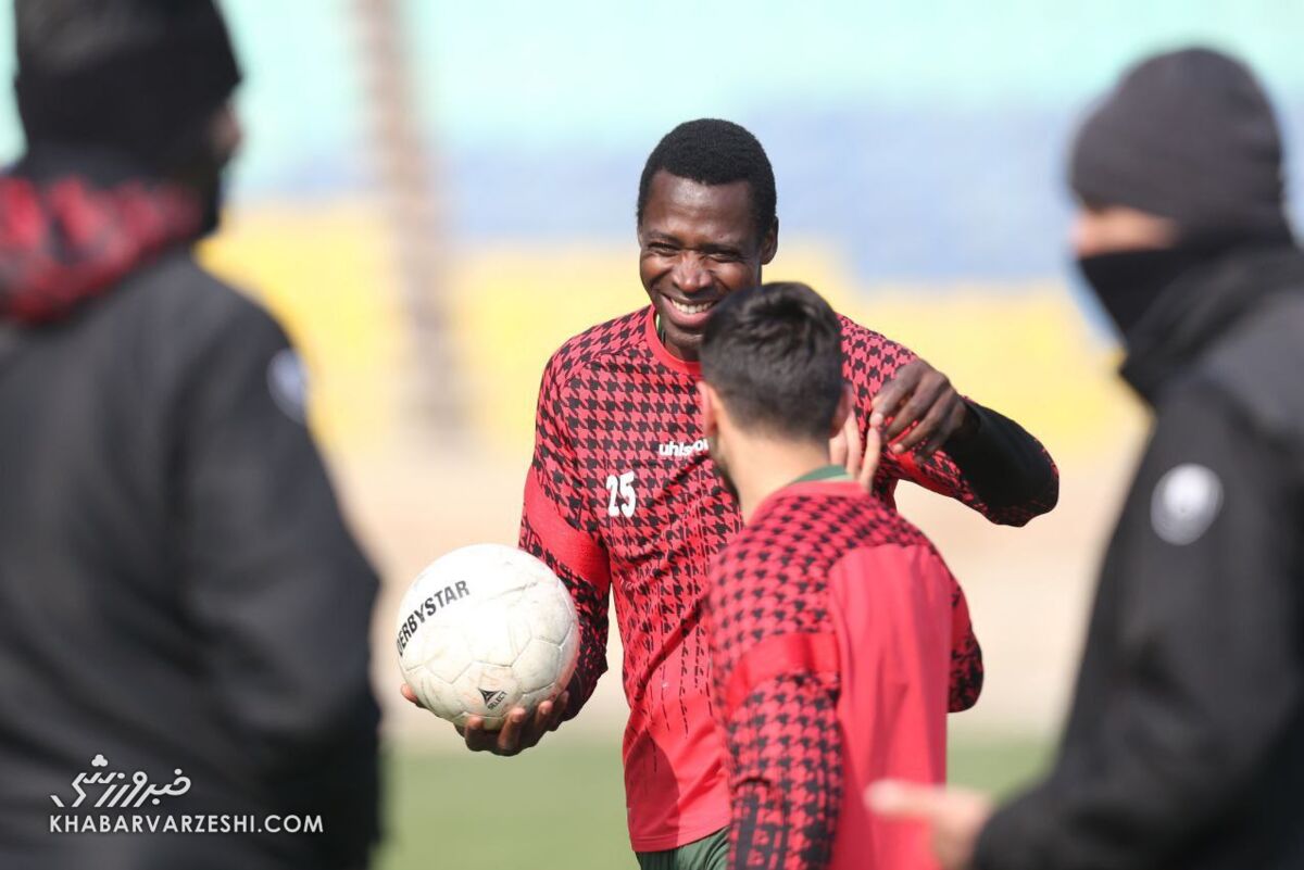 عکس| فیل و فنجان در تیم گلمحمدی/ دیاباته زوجش را در پرسپولیس انتخاب کرد