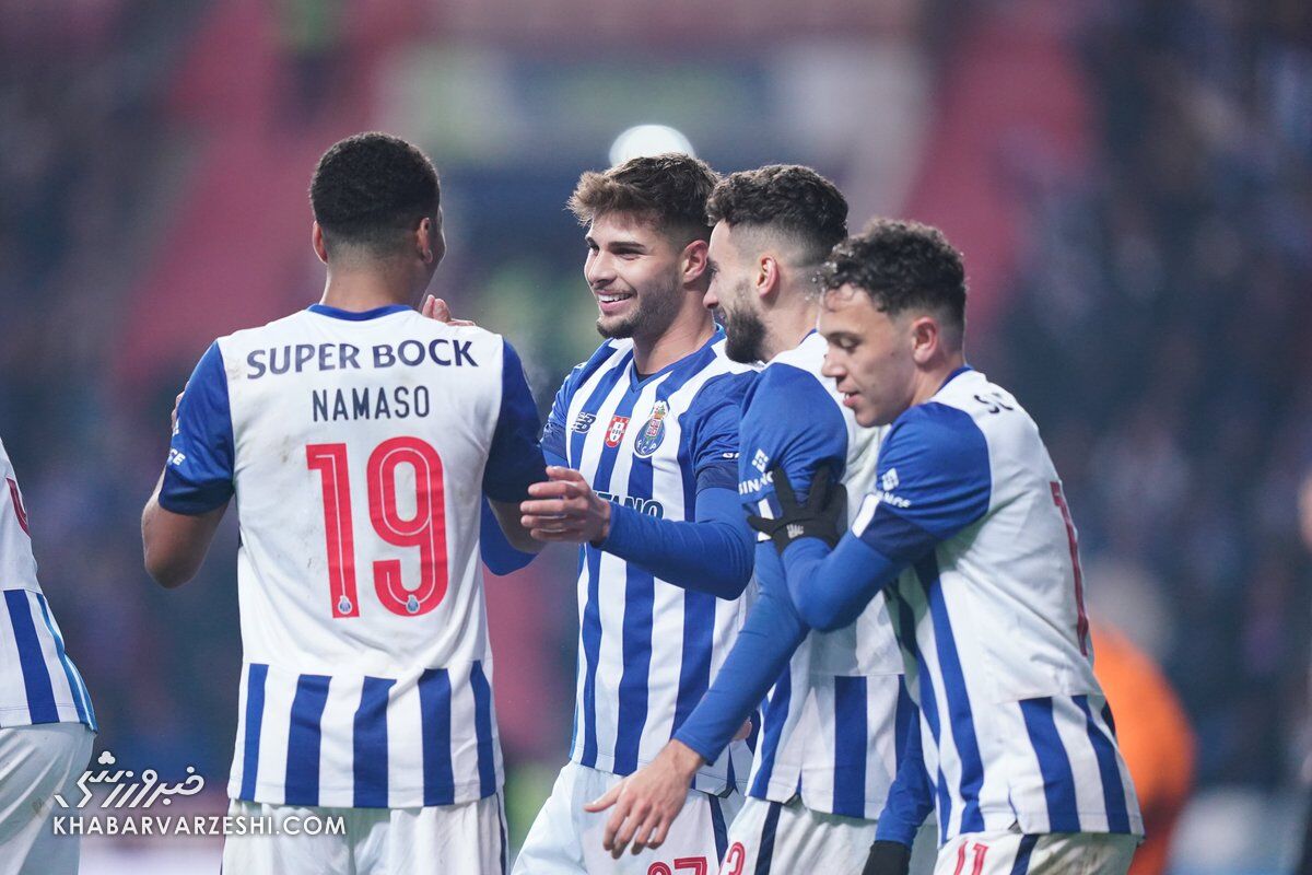 طارمی و پورتو فینالیست شدند/ مصاف با رقیب دیرینه برای کسب جام قهرمانی طارمی و پورتو فینالیست شدند/ مصاف با رقیب دیرینه برای کسب جام قهرمانی