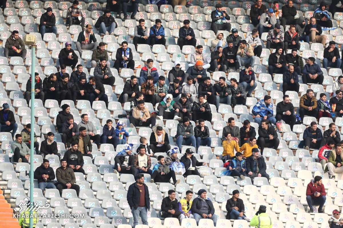 باشگاه استقلال نباید به خاطر جیبش هوادار را کباب کند!