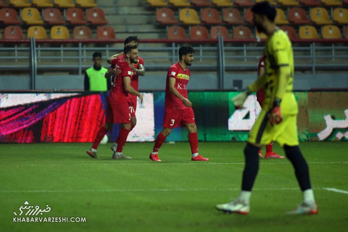 گل اروپایی فولاد به پرسپولیس/ والی اسپانیایی با همکاری سرخپوش سابق گل اروپایی فولاد به پرسپولیس/ والی اسپانیایی با همکاری سرخپوش سابق