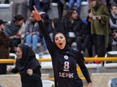 عکس| رکوردشکنی بزرگ ورزش با نقش آفرینی سردار آزمون/ ولخرجی ستاره ایرانی در شهر و سالن مسابقه