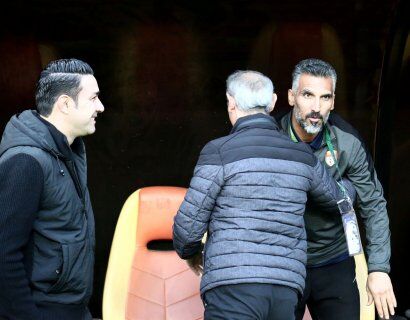 عکس| استقبال سرد هاشمینسب از گلمحمدی!/ کینههای قدیمی همچنان پابرجاست!