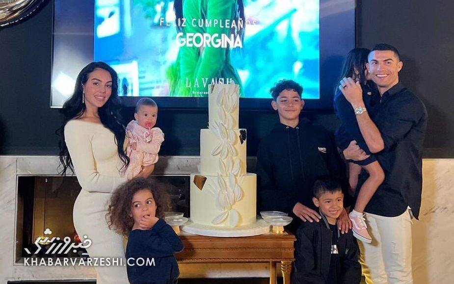 تصاویر| گردش خانوادگی رونالدو و جورجینا -  وقتی پسران کریستیانو برزیلی شدند!