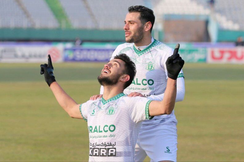 بدترین دورانم حضور در استقلال بود/ کار کردن با یحیی گلمحمدی لذتبخش است/ به خاطر این پیراهن آبی قید تیم اروپایی را زدم