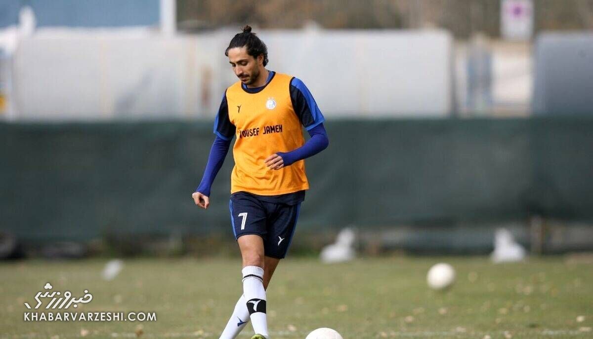 ادعای عجیب درباره بازیکن اخراجی استقلال؛ سیاوش یزدانی گفت سلطان! من هر چقدر پول بگیرم بازی میکنم!/ قطعا او مشاوران خوبی نداشت