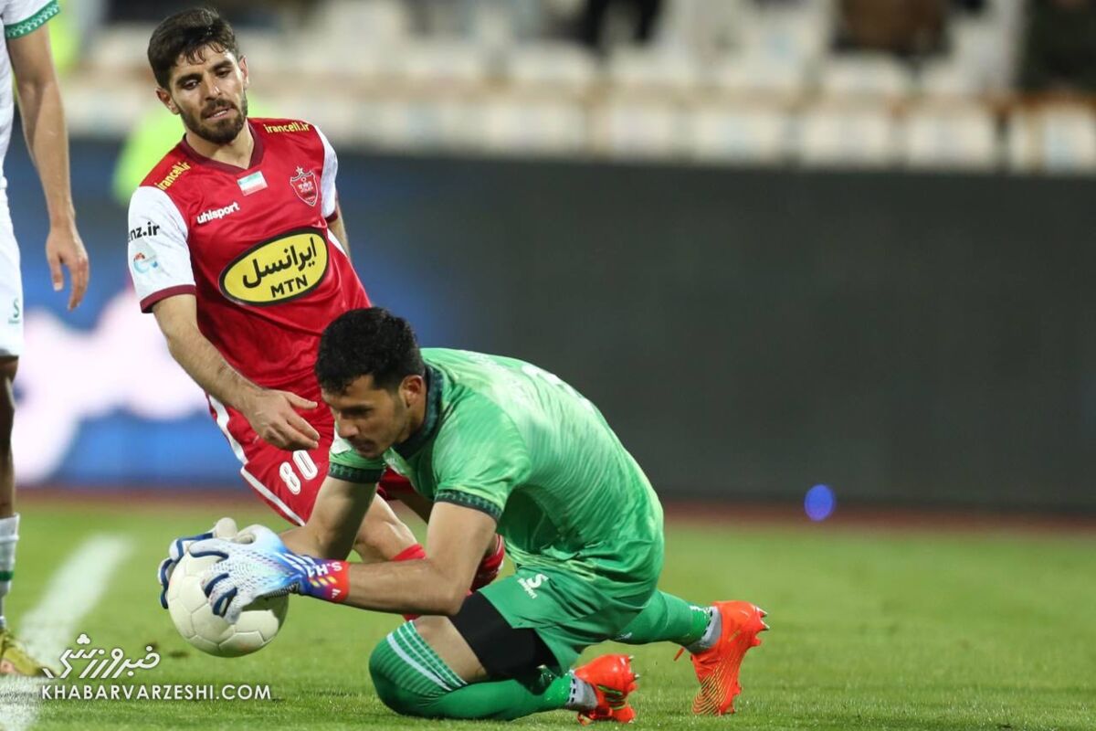 شمارش معکوس برای انتخاب دروازهبانهای تیم ملی/ بیرانوند و حسینی در صف اول؛ شاید یک گلر موفق جانشین عابدزاده شود!