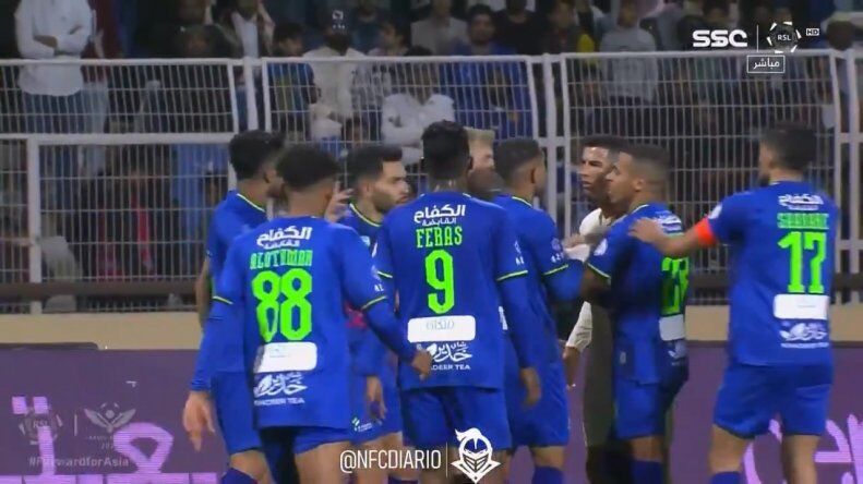 تصاویر| رونالدو با عربها سرشاخ شد/ فریم به فریم با خشم کریستیانو!