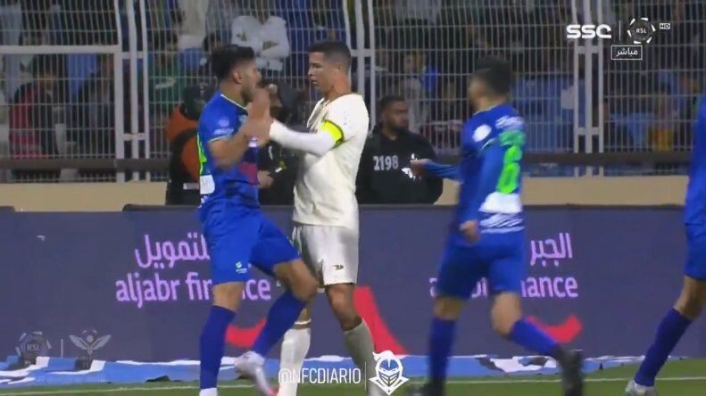 تصاویر| رونالدو با عربها سرشاخ شد/ فریم به فریم با خشم کریستیانو!