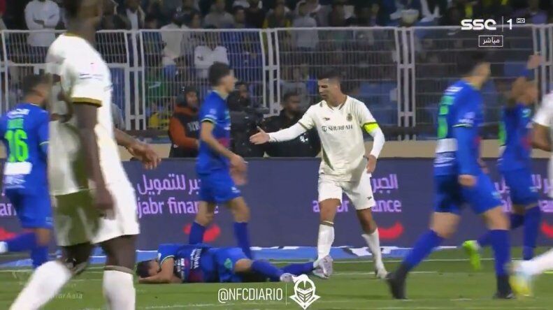 تصاویر| رونالدو با عربها سرشاخ شد/ فریم به فریم با خشم کریستیانو!