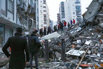 زوج والیبالیست در زلزله‌ ترکیه جان باختند