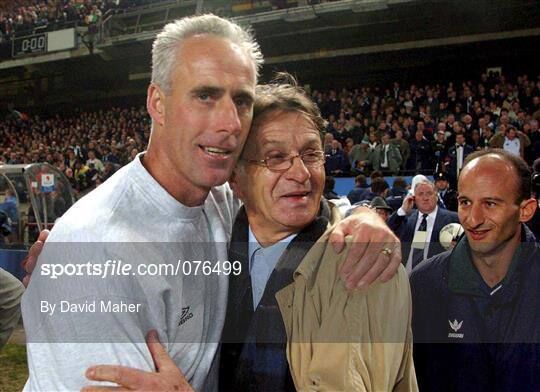 تصاویر استثنایی از روز وحشتناک فوتبال ایران/ از سرمربی تیم ملی که آسمانی شد تا عکس هایی از علی دایی و مهرداد میناوند