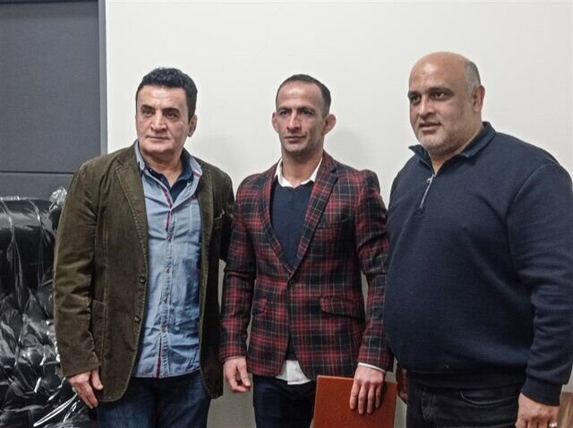 عکس| آقای خاص رسماً به کشتی بازگشت/ برگزاری مراسم معارفه محمد بنا