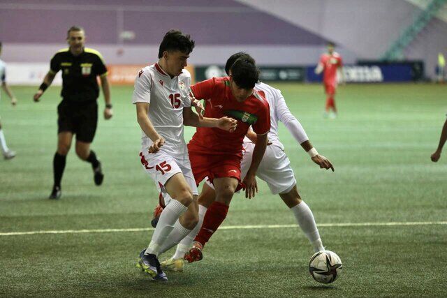 تیم ملی نوجوانان مقابل تاجیکستان