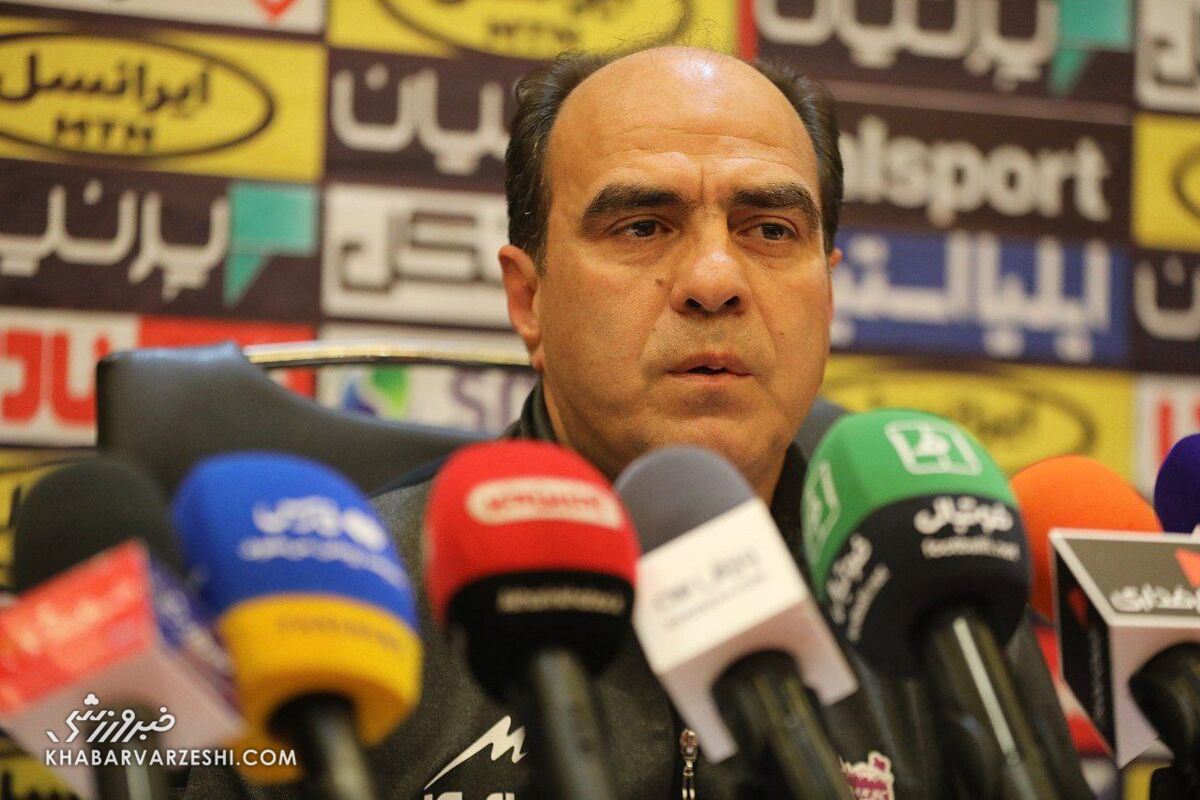 ویدیو| نشست مطبوعاتی مربی هوادار پیش از بازی پرسپولیس ویدیو| نشست مطبوعاتی مربی هوادار پیش از بازی پرسپولیس