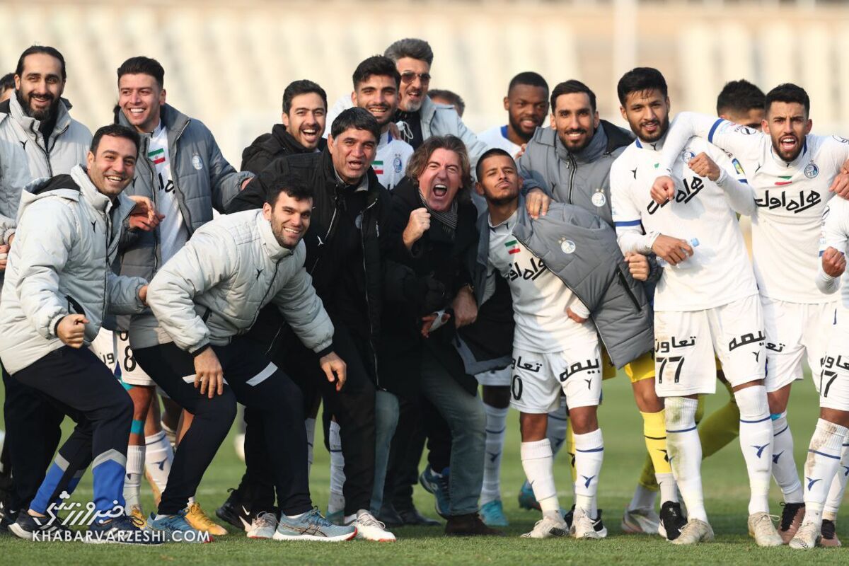 عکس | استقلالی ها ژست قهرمانی گرفتند/ مشادی خاص ساپینتو بعد از برد مهم